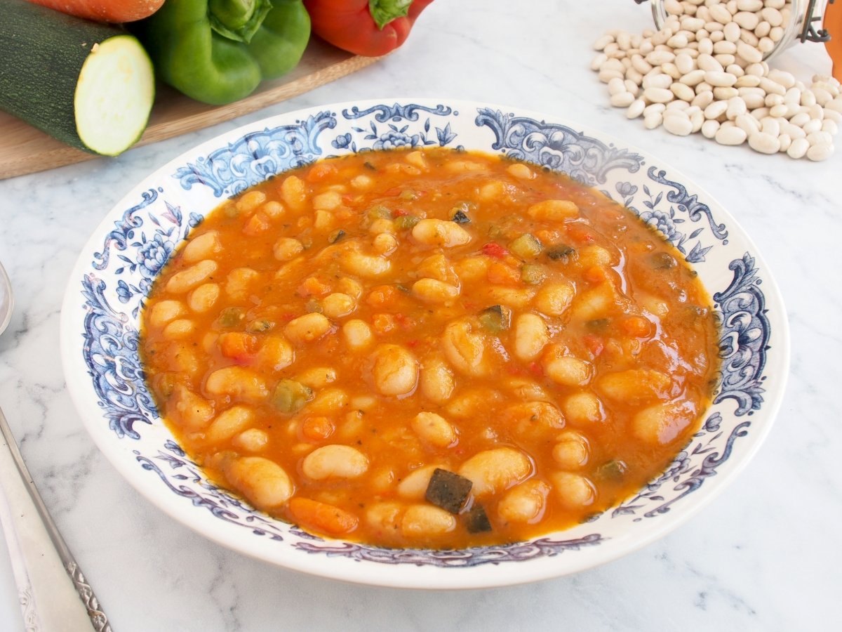 Alubias blancas con verduras