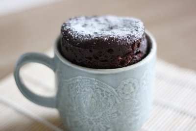 Bizcocho de chocolate a la taza al microondas