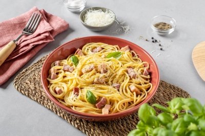 Espaguetis a la carbonara
