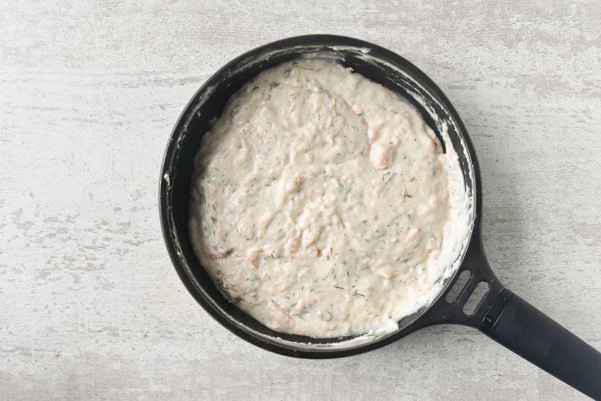 Incorporamos el relleno a la bechamel