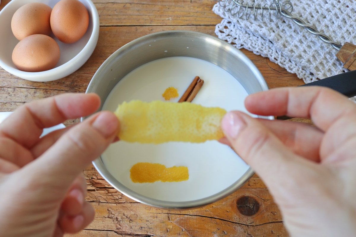 Infusionar leche crema pastelera