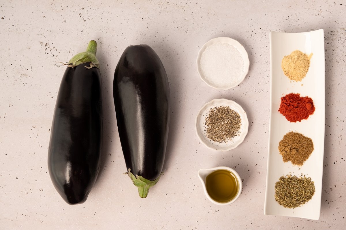 Ingredientes para hacer berenjenas en freidora de aire