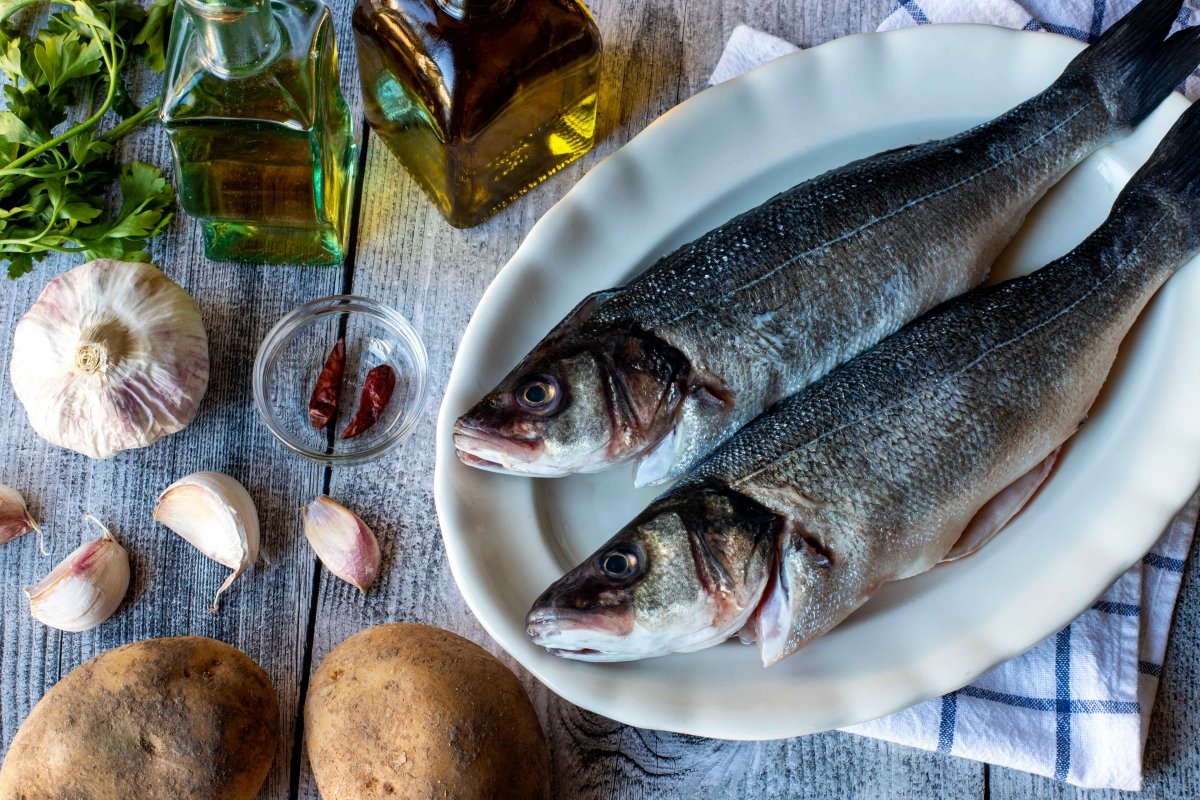 Ingredientes para hacer la lubina a la donostiarra