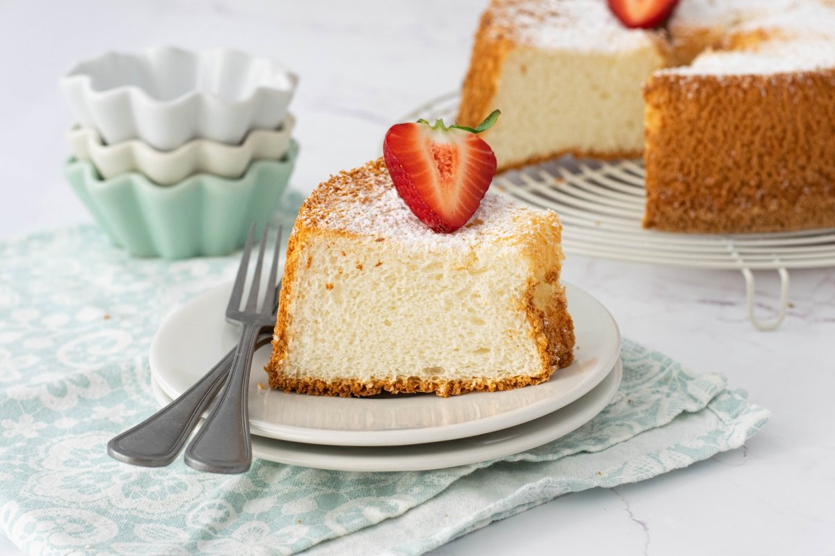 Interior del pastel de ángel (angel food cake)