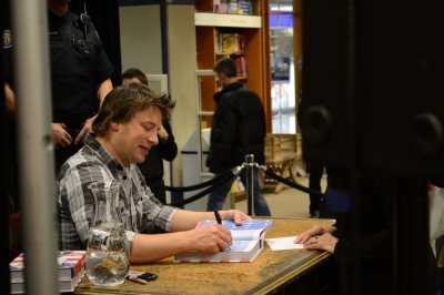 Cuántas estrellas Michelin tiene Jamie Oliver