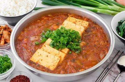Kimchi jjigae