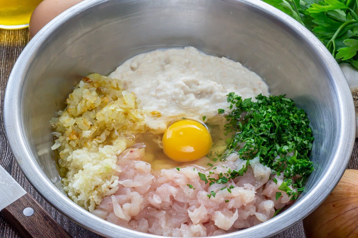 Masa de albóndigas de pollo