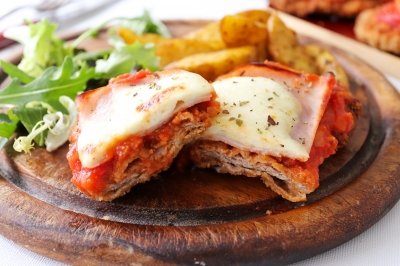 Milanesa a la napolitana