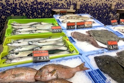 ¿Por qué Mercadona separa el pescado en cajas verdes y azules?