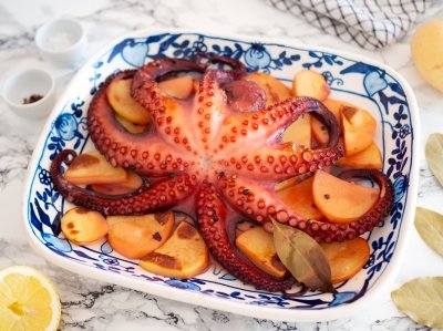 Pulpo al horno con patatas