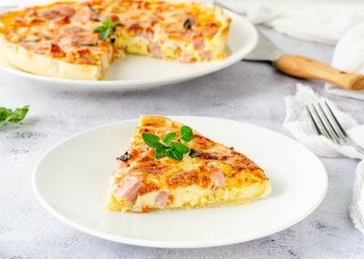 Tarta de jamón y queso