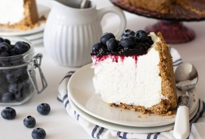 Tarta de queso con arándanos