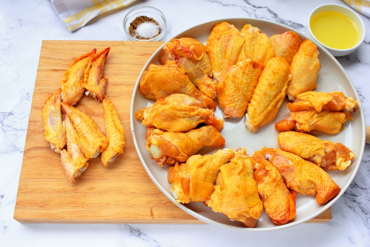 Troceado de las alitas de pollo