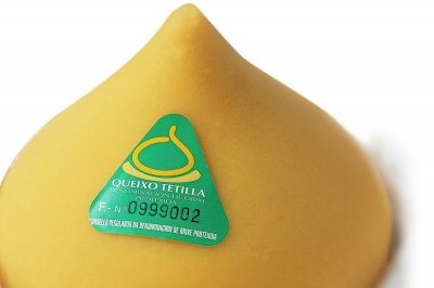 Por qué el queso de tetilla tiene forma de tetilla